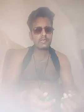 Snapshot of MAGNETICDADDY8 chatting on 10-28-25, 03:47 MAGNETICDADDY8 online show from 10-28-25, 03:47