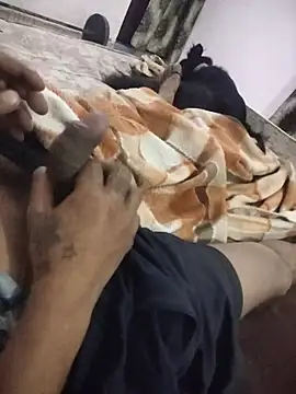 Snapshot of MAGNETICDADDY8 chatting on 10-29-25, 09:49 MAGNETICDADDY8 online show from 10-29-25, 09:49