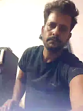 Snapshot of MAGNETICDADDY8 chatting on 11-08-25, 05:01 MAGNETICDADDY8 online show from 11-08-25, 05:01