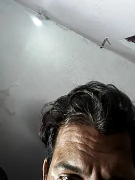 Snapshot of MAGNETICDADDY8 chatting on 11-27-25, 08:00 MAGNETICDADDY8 online show from 11-27-25, 08:00