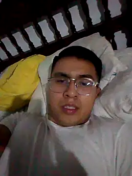 RODRI POLLADURA online show from 12-15-25, 05:01