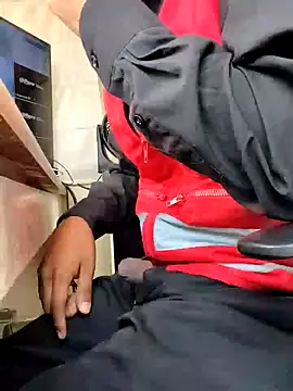 Snapshot of securityhot chatting on 01-09-25, 12:19 securityhot online show from 01-09-25, 12:19