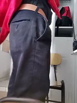 Snapshot of securityhot chatting on 01-18-26, 12:20 securityhot online show from 01-18-26, 12:20