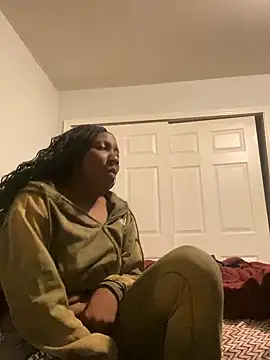 Snapshot of Yoshibaby2670 chatting on 02-18-25, 10:49 Yoshibaby2670 online show from 02-18-25, 10:49