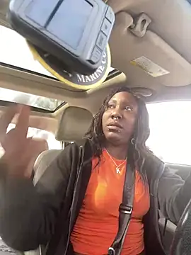 Snapshot of Yoshibaby2670 chatting on 03-22-25, 08:15 Yoshibaby2670 online show from 03-22-25, 08:15