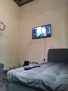 Snapshot of Kaizer1 chatting on 10-25-25, 09:17 Kaizer1 online show from 10-25-25, 09:17