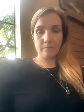 Snapshot of Kitty_DaCocks chatting on 11-14-25, 09:24 Kitty DaCocks online show from 11-14-25, 09:24