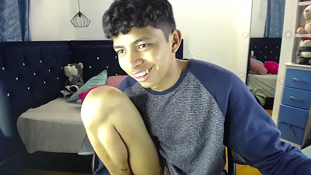 twinkmilk  online show from 03-19-25, 01:21