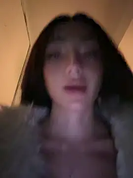 Maddy Jones online show from 01-28-25, 06:07