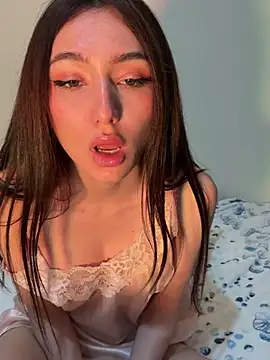 Maddy Jones online show from 03-20-25, 04:42