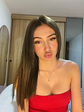 Maddy Jones online show from 11-24-25, 04:01