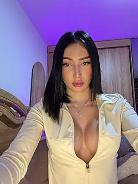 Maddy Jones online show from 03-28-26, 01:38