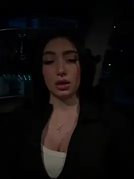 Maddy Jones online show from 03-31-26, 03:41