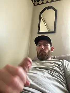 Snapshot of coreyl9718 chatting on 03-17-26, 06:44 coreyl9718 online show from 03-17-26, 06:44