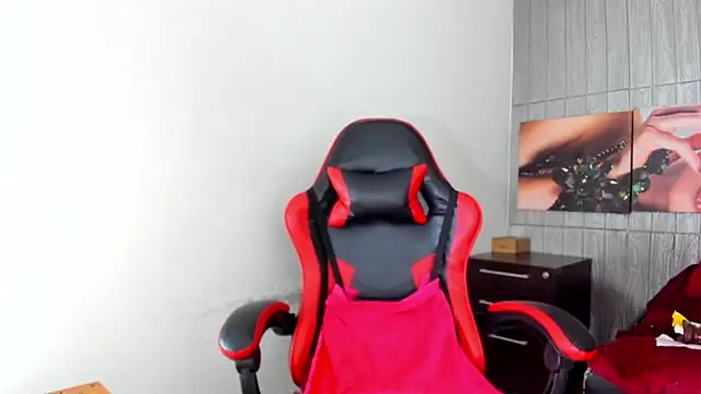 Anniee x online show from 05-29-26, 12:47