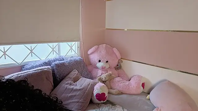 Charlotte  Miller online show from 10-07-25, 11:40