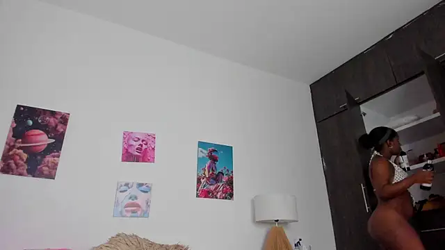 Snapshot of ebony_cutte chatting on 09-20-25, 06:53 ebony cutte online show from 09-20-25, 06:53
