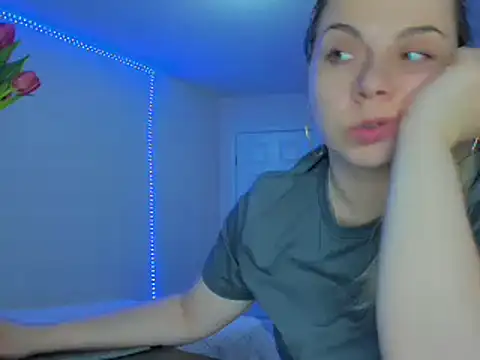 HappyIva online show from 03-10-25, 06:59