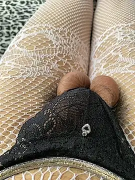 Snapshot of k4ty-X chatting on 01-04-25, 05:37 k4ty-X online show from 01-04-25, 05:37