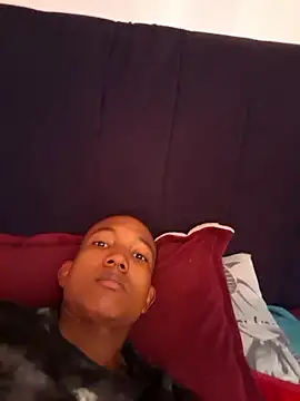 EmiroAndr3S online show from 01-08-26, 04:42