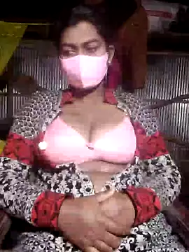 Snapshot of YERY_HOT chatting on 01-23-25, 07:18 YERY HOT online show from 01-23-25, 07:18