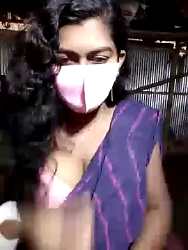 Snapshot of YERY_HOT chatting on 01-27-25, 06:41 YERY HOT online show from 01-27-25, 06:41
