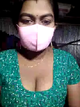 Snapshot of YERY_HOT chatting on 01-31-25, 10:20 YERY HOT online show from 01-31-25, 10:20