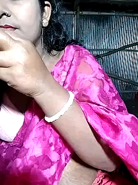 Snapshot of YERY_HOT chatting on 02-11-25, 08:20 YERY HOT online show from 02-11-25, 08:20