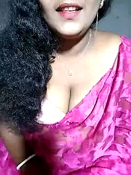 Snapshot of YERY_HOT chatting on 02-23-25, 05:07 YERY HOT online show from 02-23-25, 05:07