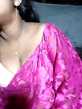 Snapshot of YERY_HOT chatting on 02-24-25, 04:47 YERY HOT online show from 02-24-25, 04:47