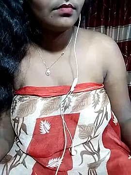Snapshot of YERY_HOT chatting on 03-06-25, 08:37 YERY HOT online show from 03-06-25, 08:37