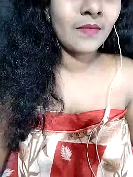 Snapshot of YERY_HOT chatting on 03-10-25, 05:07 YERY HOT online show from 03-10-25, 05:07
