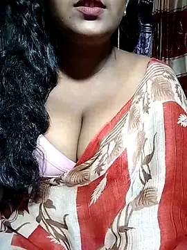 Snapshot of YERY_HOT chatting on 03-18-25, 05:21 YERY HOT online show from 03-18-25, 05:21