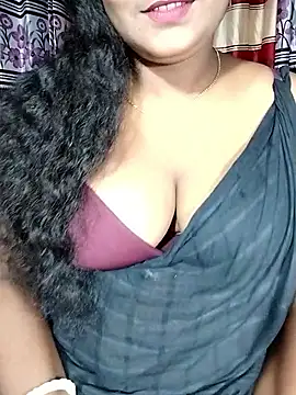 Snapshot of YERY_HOT chatting on 10-05-25, 03:43 YERY HOT online show from 10-05-25, 03:43