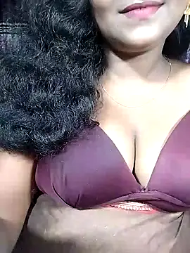 Snapshot of YERY_HOT chatting on 03-19-26, 05:17 YERY HOT online show from 03-19-26, 05:17