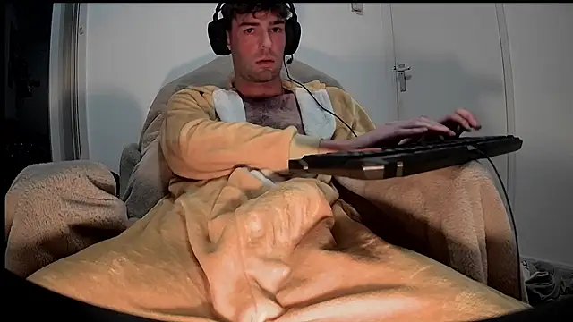 onesieboyx online show from 01-11-25, 09:25