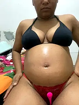 Snapshot of Mariaapimentinha chatting on 09-25-25, 12:14 Mariaapimentinha online show from 09-25-25, 12:14