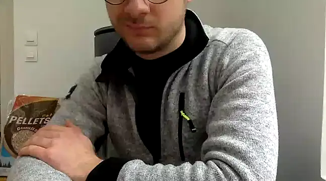 Snapshot of coquin5995 chatting on 01-04-25, 01:53 coquin5995 online show from 01-04-25, 01:53