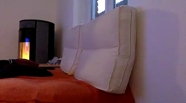 Snapshot of coquin5995 chatting on 02-03-25, 07:07 coquin5995 online show from 02-03-25, 07:07