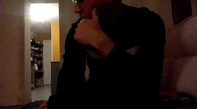 Snapshot of coquin5995 chatting on 02-09-25, 06:05 coquin5995 online show from 02-09-25, 06:05