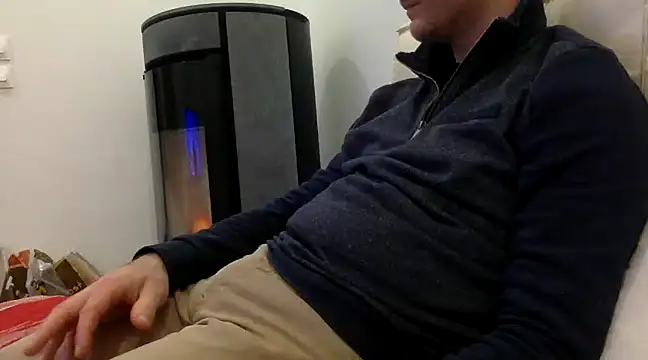 Snapshot of coquin5995 chatting on 02-16-25, 05:59 coquin5995 online show from 02-16-25, 05:59