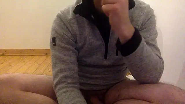 Snapshot of coquin5995 chatting on 03-17-25, 07:26 coquin5995 online show from 03-17-25, 07:26