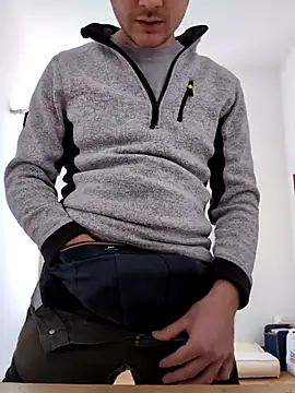 Snapshot of coquin5995 chatting on 10-30-25, 09:33 coquin5995 online show from 10-30-25, 09:33