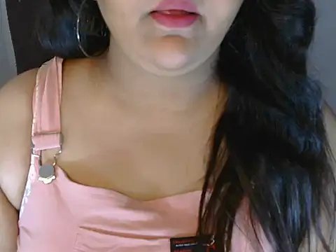 Snapshot of Jenny_lovee chatting on 04-26-26, 02:37 Jenny lovee online show from 04-26-26, 02:37