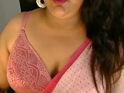 Snapshot of Jenny_lovee chatting on 06-27-26, 09:25 Jenny lovee online show from 06-27-26, 09:25