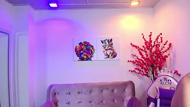 Snapshot of Arianna_sweeet chatting on 02-07-25, 09:37 Arianna sweeet online show from 02-07-25, 09:37