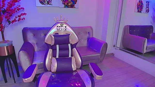 Snapshot of Arianna_sweeet chatting on 02-28-25, 01:25 Arianna sweeet online show from 02-28-25, 01:25