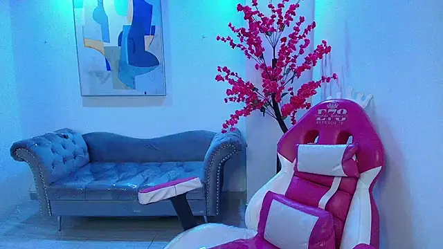 Snapshot of Arianna_sweeet chatting on 09-13-25, 03:50 Arianna sweeet online show from 09-13-25, 03:50