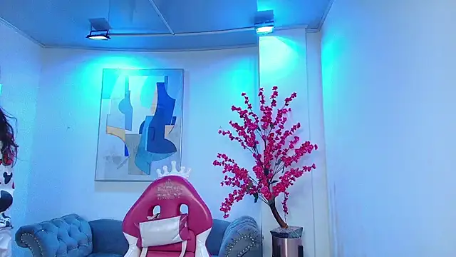 Snapshot of Arianna_sweeet chatting on 09-23-25, 03:20 Arianna sweeet online show from 09-23-25, 03:20