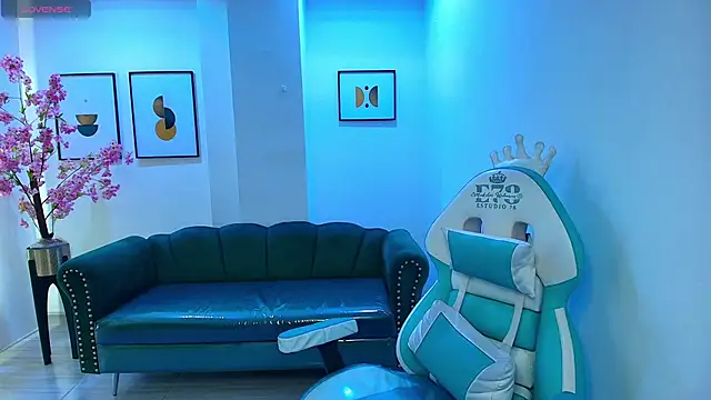 Snapshot of Arianna_sweeet chatting on 10-09-25, 03:15 Arianna sweeet online show from 10-09-25, 03:15